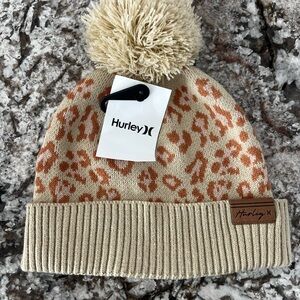 NWT Hurley Leopard Print Pom Beanie – One Size – Cream & Rust